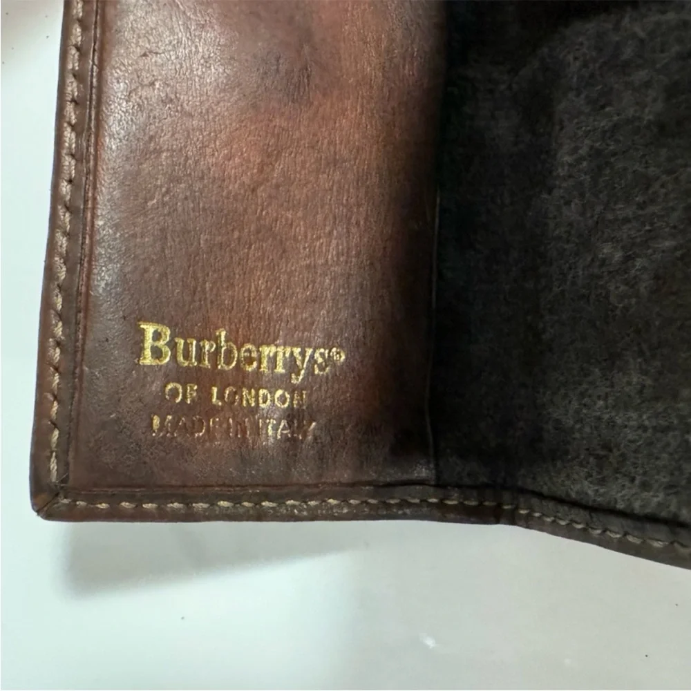 Vintage Burberry Keyholder in Classic Check with Dust Cover - Picture 5 of 9